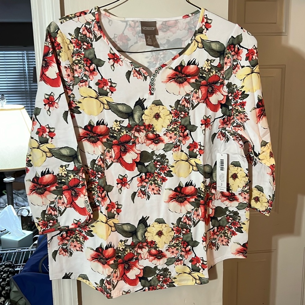 Chicos womens top. New, never worn. Size 2